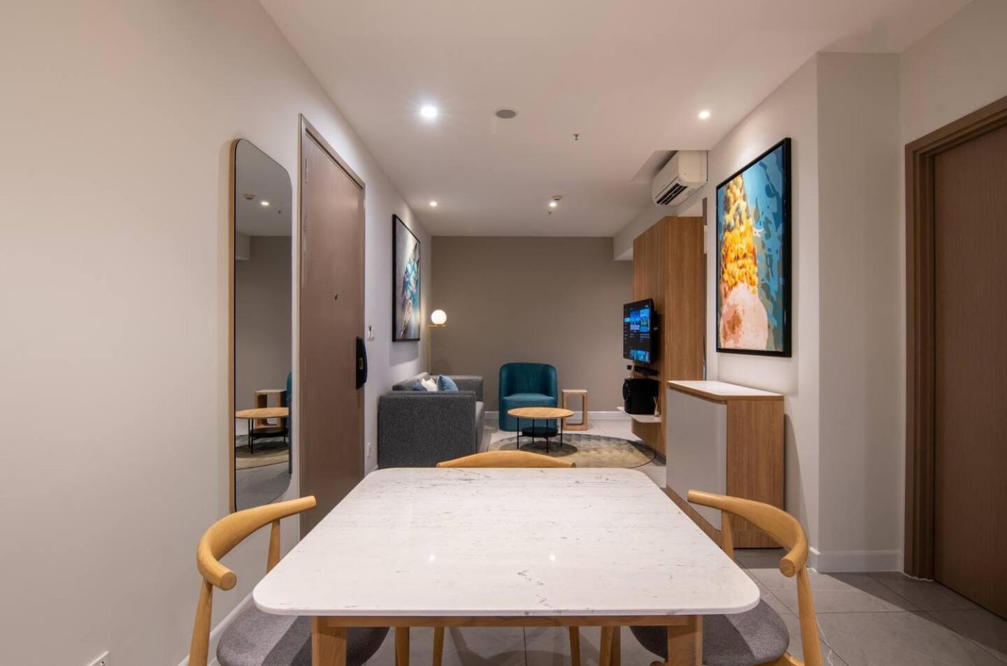 Luxury 2 Or 3Br Apartment In Dist 1 N Pool, Gym, Airport Pickup Cidade de Ho Chi Minh Exterior foto
